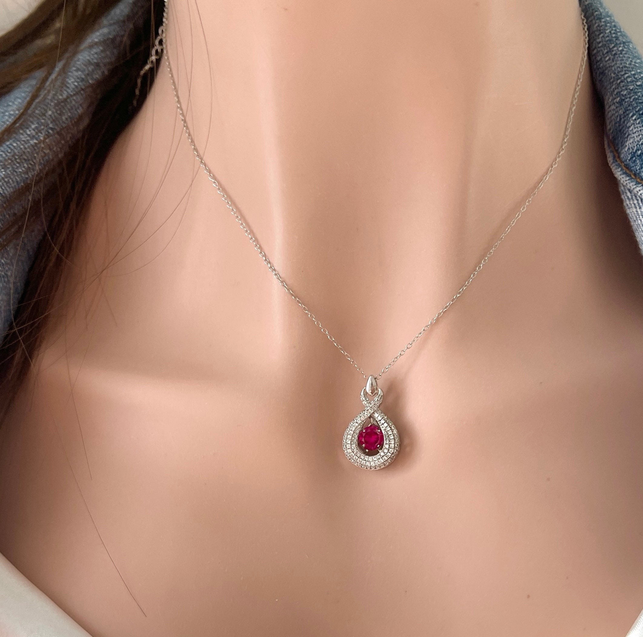 Pendentif En Argent 925 Avec Trois Rubis Et Cristaux CZ - Forme Fleur - Neuf Jamais Porté
