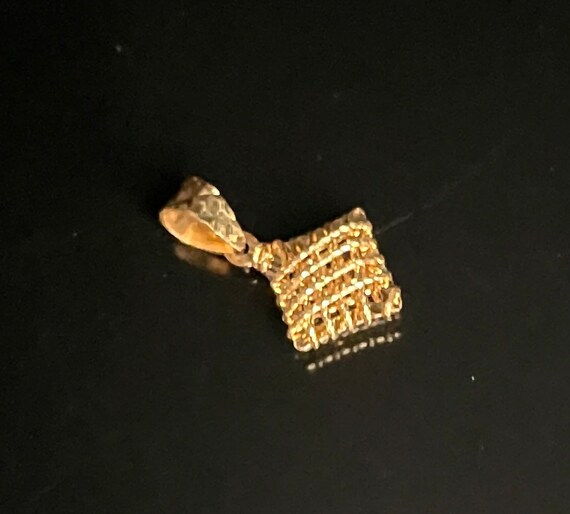 Beautiful Dainty Square Pendant in 22K Solid Gold Gifts for Her