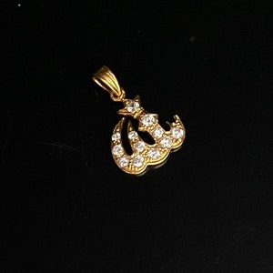 Religious Pendant in Solid 21K Yellow Gold  and Cubic Zirconia/Unisex/Gift/Birthday/Anniversary/Graduation