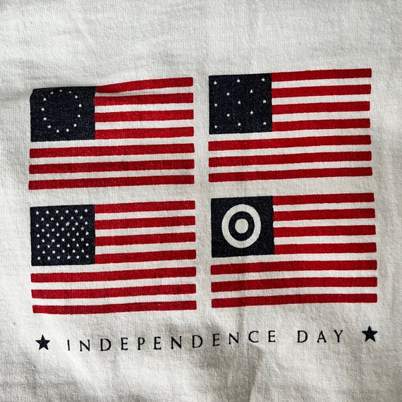 Vintage Target Independence American Flags T-Shirt - image 2