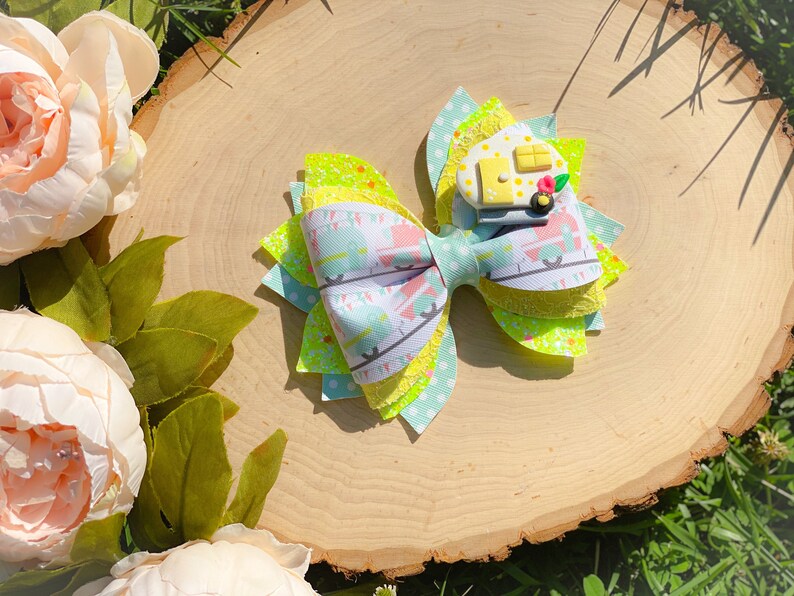 Camper Girls hair bow