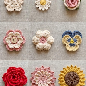 Puede incluir: Nueve apliques de flores de ganchillo hechos a mano en varios colores y diseños. Las flores incluyen una margarita, una rosa y un girasol, con colores que van del crema y rosa al rojo y amarillo. Ideal para proyectos de manualidades.