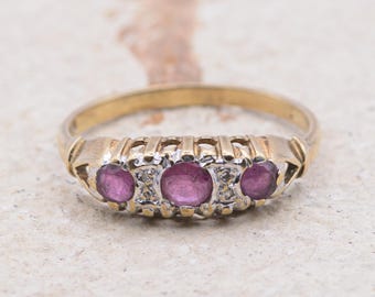 Anello a barca in oro 9 carati con rubini e diamanti / Misura UK O 1/2 / Misura USA 7,5