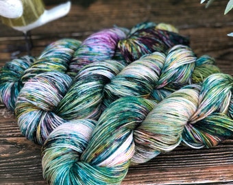 Hand dyed Luxury Yarn “Paris"