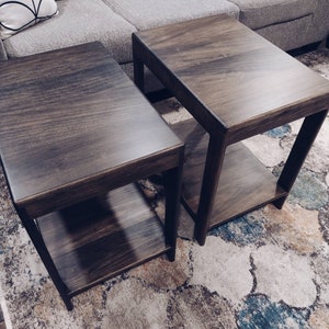 Minimalist Hardwood End Table with Modern Design