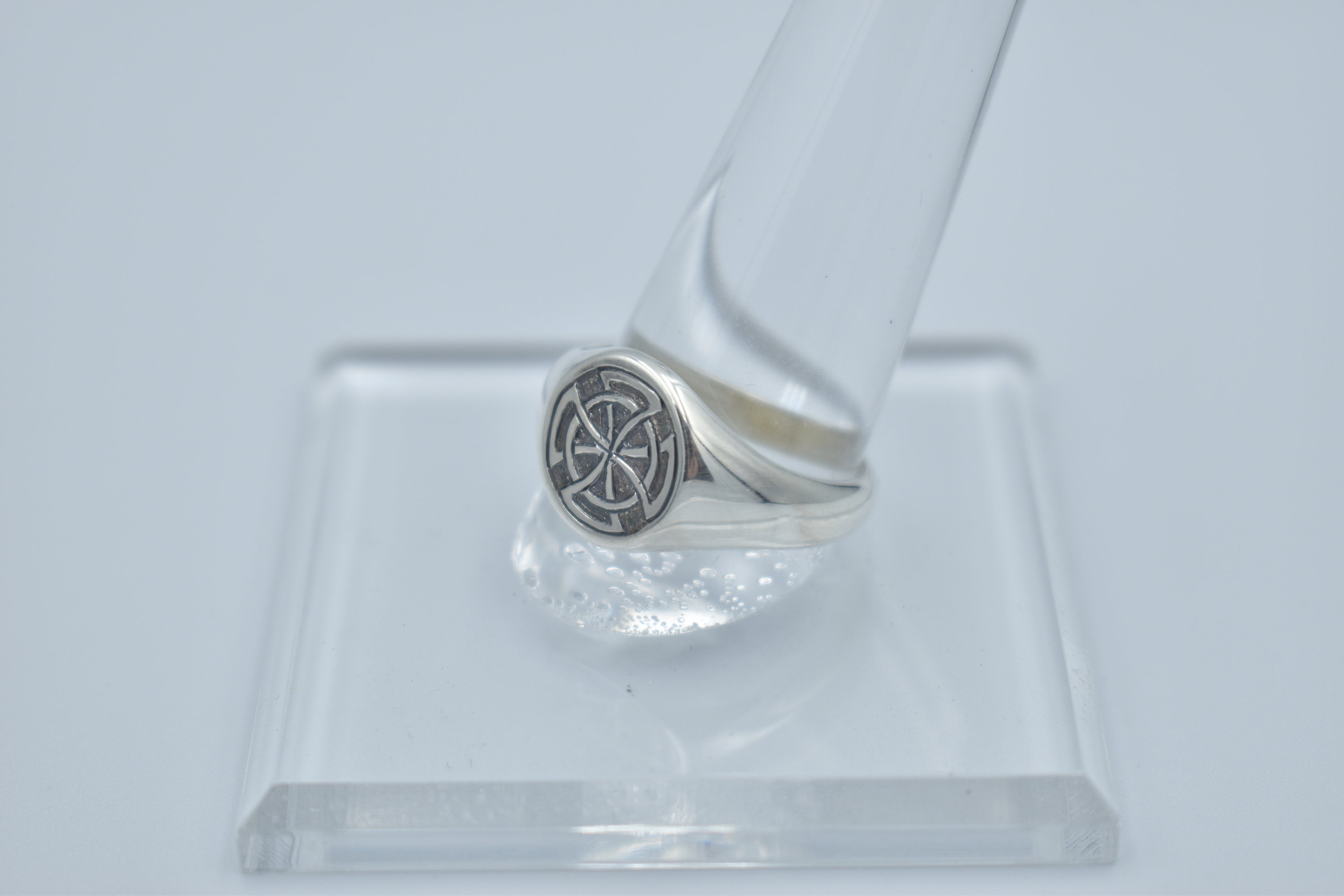 Hand Engraved Silver Celtic Cross Knot Signet Ring - Etsy