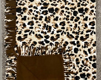 Manta polar con estampado de leopardo hecha a mano: manta con estampado de animales sin costuras.