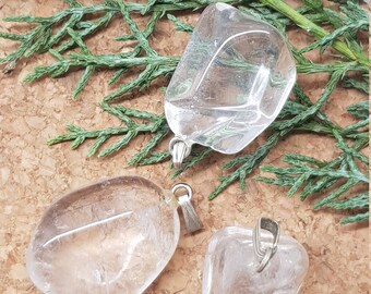 Clear Quartz pendant, free form crystal, bergkristal hanger, heketa, edelsteen hanger