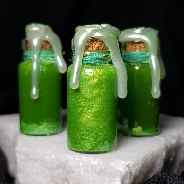 GREEN - Color Magic Potions - Groen ,mini snowglobe potions, heketa -