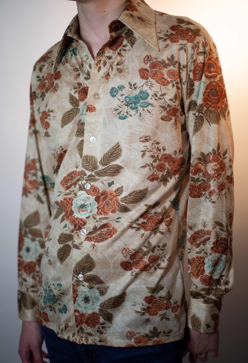 Laid back Hipster 1970/'s floral button down shirt Read item details