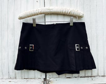 Vintage Y2K Black Buckle Mini Skort Skirt 28 30 Waist