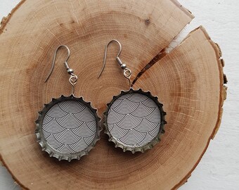 Upcycled beer caps earrings - Black & white mermaid geometric pattern
