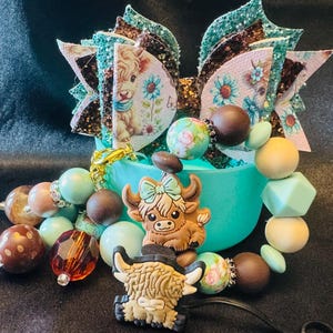 Highland Cow Straw Topper boot and Bow Stanley cup charms gift set for her Birthday gift for kids Fun Gifts for Women Silicone Bead Bag Tags