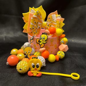 Tweety Straw Topper Set: Bow Charm & Boot - Stanley Tumbler Accessory