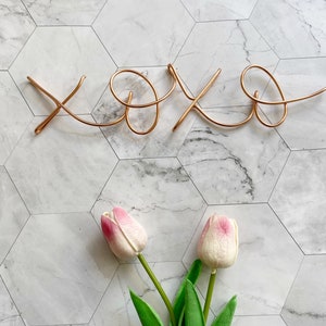 XOXO Wire Word Sign | Wire Words | Rustic Wire Word Sign | Wire Writing | Wire Wall Art | Wall Hanging | XOXO sign | Hugs & Kisses Sign