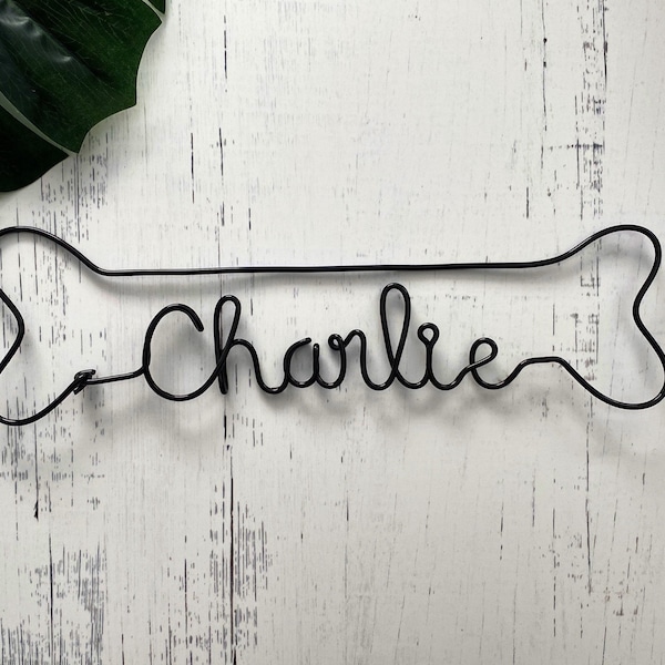 Letrero con nombre de hueso de perro personalizado / Letrero con nombre de perro personalizado / Letrero con nombre de perro de alambre / Letrero con palabra de alambre / Letrero con hueso de perro