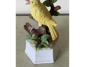 Ceramic Bird Figurine Music Box, Music Vintage 6 3/4", Oh What A Beautiful Morni