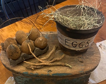 Primitive Easter grubby pot~grubby eggs~grubby dried carrots Easter pot with eggs~