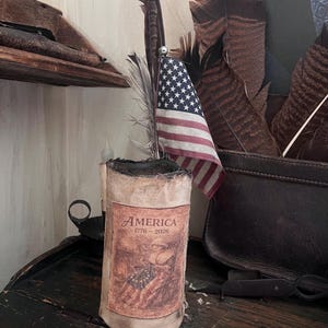 NEW ~ 250th birthday America!!!  6x3 timer!! Battery operated grubby candle~primitive Americana ~Summer candle~cabinet tuck~fabric labels-oo