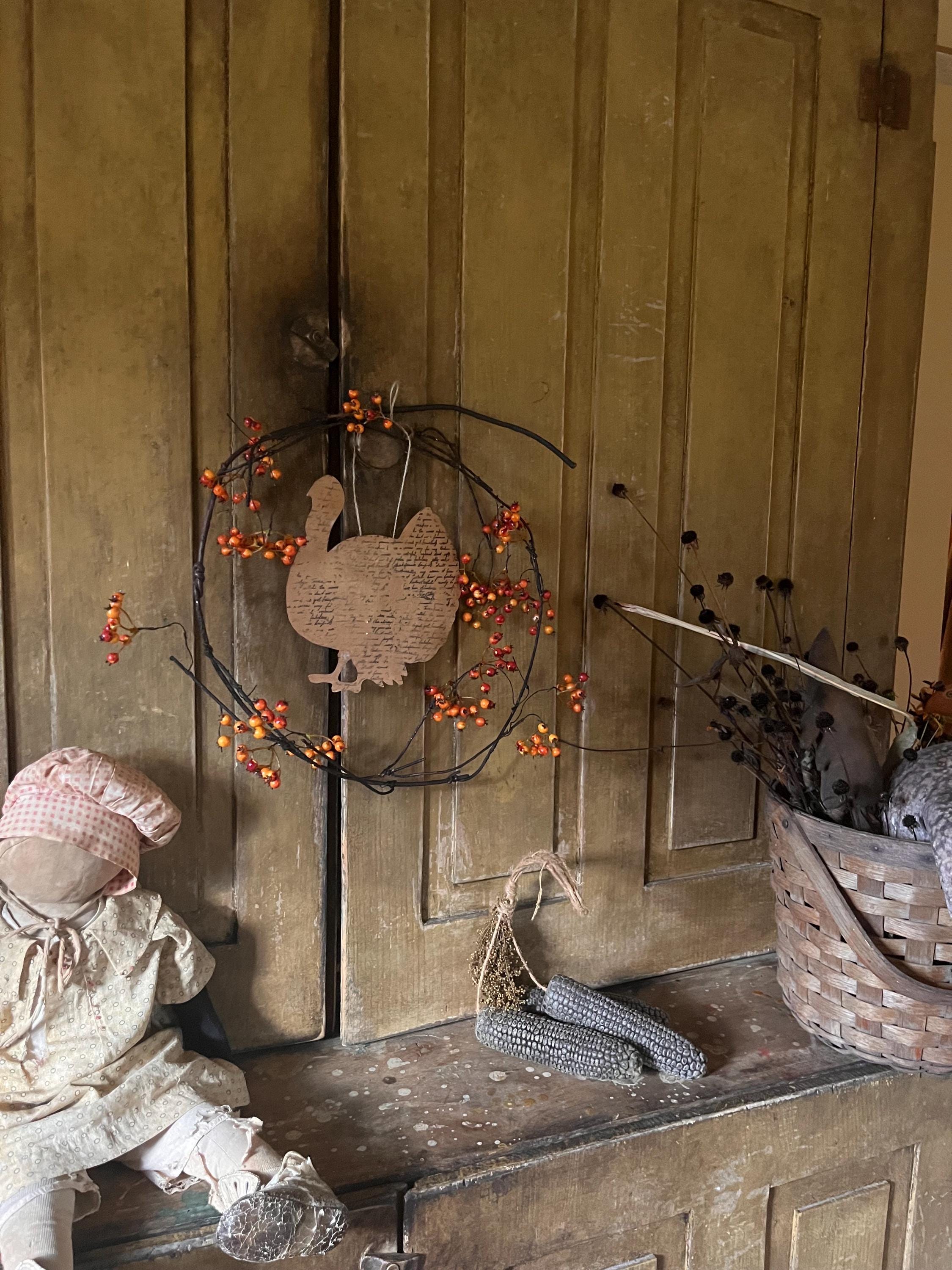 Primitive realistic bittersweet wreath ~best faux bittersweet ~primitive fall.~primitive bittersweet wreath