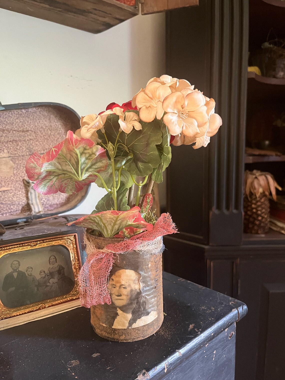 Primitive Early Look Grubby Geraniums in Cinnamon Aged Can-grubby ...