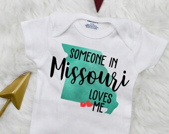 St Louis One-Piece Missouri Bodysuit STL Baby Shower Gift Gender Neutral Missouri Baby The Busy Bee
