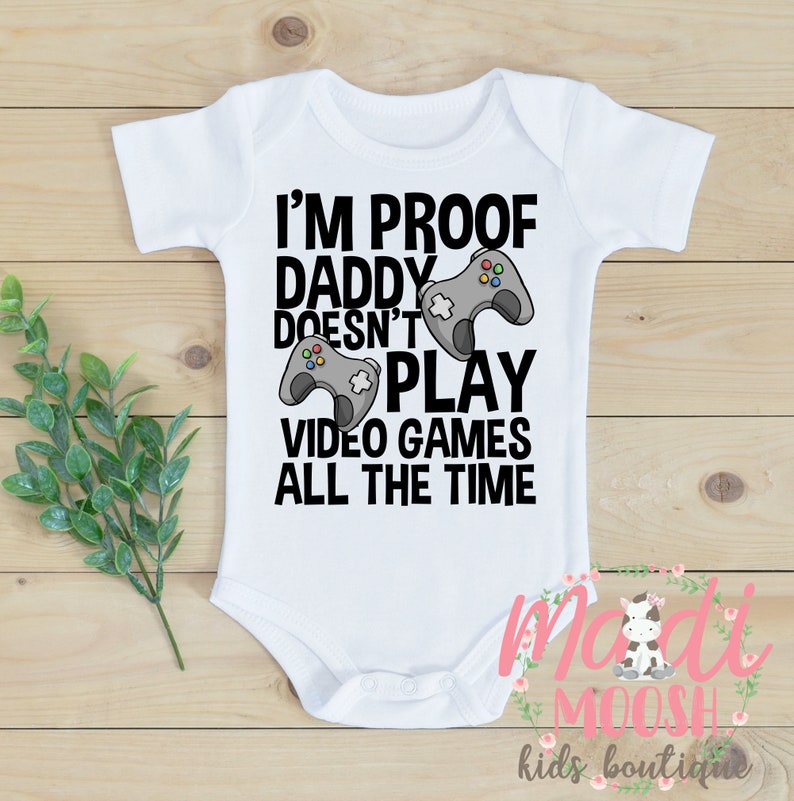 I'm Proof Daddy Spielt Nicht Die Ganze Zeit Videospiele Raglan