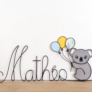 Customizable first name in wire - Baby room decoration - The koala and its balloons
