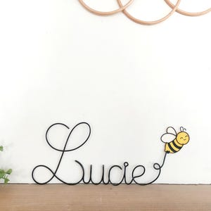 Customizable wire first name - Bee - Baby room decoration