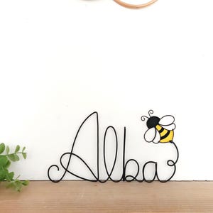 Customizable wire first name - Bee - Baby room decoration