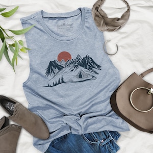 Mountain Sunset Camping Design Women&#39;s Flowy Muscle Tank