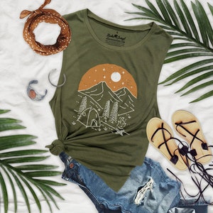 Campfire and Nature Design Flowy Festival Womens Muscle Tank Top - CAN14P