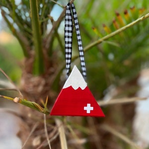 Swiss mountain Ornament, Swiss Memory, Souvenir, Swiss gift - Switzerland Christmas ornament - Lovely gift for any Swiss expat