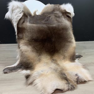 GENUINE Scandinavian Reindeer Hide * Natural Reindeer skin rug hide pelt throw