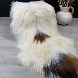 XXL Icelandic Sheepskin rug / Sheepskin  / Icelandic Sheepskin Pelt / Sheepskin Seat Cover / Gift for Dog Sheepskin Pet Bed Throw Home Decor