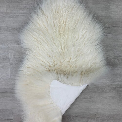 Unique Natural Curly Creamy White Icelandic Sheepskin Rug Pelt Genuine Natural Soft Best Seat Cover Leather Pet shops Bed Throw