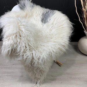 Icelandic Curly Natural Sheepskin Pelt  Soft and Luxurious Rug for Home Decor and Crafts Home Decorations