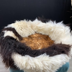 Sheepskin Pet Bed Natural Soft Puppies Cat Dog Bed 24in