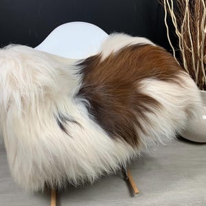 XXL Natural Icelandic Sheepskin Rug * Genuine Sheepskin Pet Bed Throw * Natural Animal Hide Pelt * Sheepskin Seat Cover