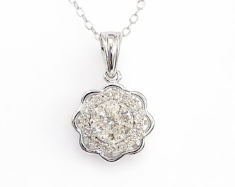 10KT White Gold 0.25CTW Diamond Cluster Necklace Pendant – IGI Certified