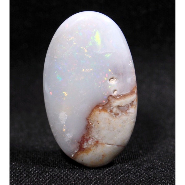 4.9 ct Precious White Opal Cabochon from Spencer Mine, Idaho - 2.2 cm