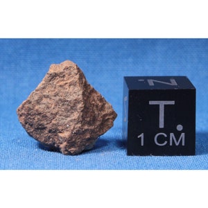 1.77 gram Dhofar 1576 Meteorite  - L5 Chondrite - Found 2010 Oman