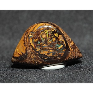 Vibrant 17 ct Koroit Boulder Opal - Freeform Cabochon from Australia