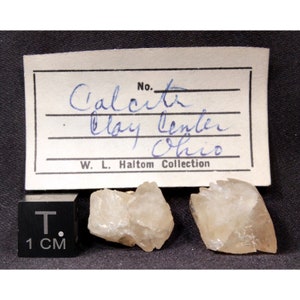 2 cristales de calcita color miel de Clay Center, Ohio - Old Collection