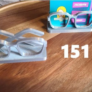 Eyeglass Business Card Holder 3D printed 151-159