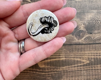 Rollenspiel Fantasy Rollenspiel Mimic Mund 3cm Button