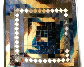 Dekoschale Mosaikschale blau-Spiegel Tonschale Schlüsselschale aus Terracotta  mit handbemalten Glaselementen zu einem schönen Muster gelegt