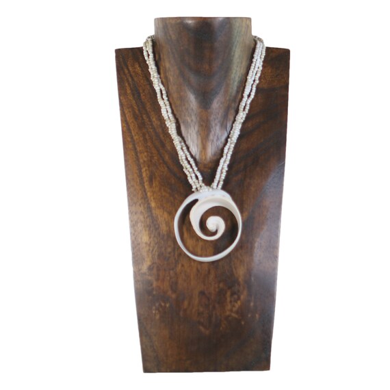 Discount jewelry hotsell displays