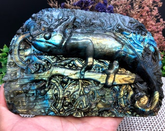 手彫りの光沢のあるラブラドライトクリスタルクォーツトカゲ/光沢の