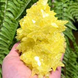 Top Raw Crystal Specimen-Fascinating Yellow native Sulfur Crystal-Chakra-Meditation/specimen/Feng Shui/Healing crystal/Energy stone